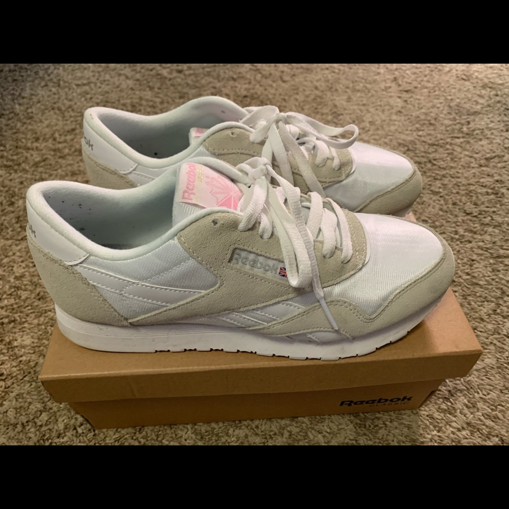 Reebok Classics.  Womens 9.5